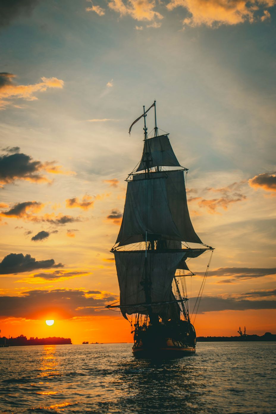 Pirate Ship Full Sail